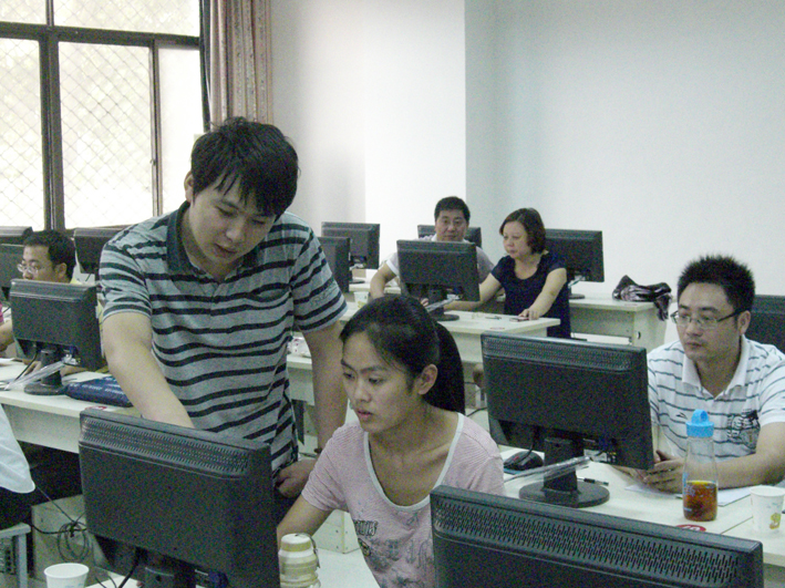 郑煤2012领导.JPG 郑煤2012领导.JPG